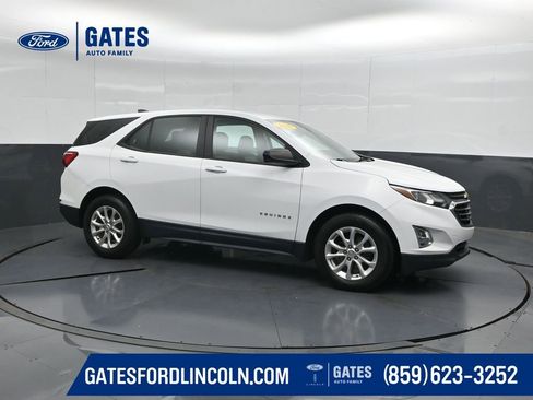 Used 2020 Chevrolet Equinox LS FWD image 1