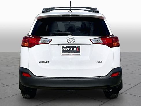 Used 2015 Toyota RAV4 XLE FWD image 5