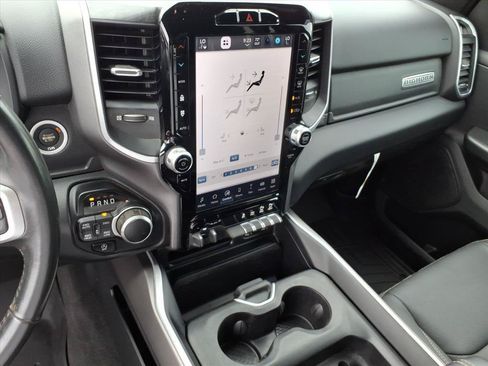 Used 2022 RAM 1500 Big Horn AWD/4WD image 24