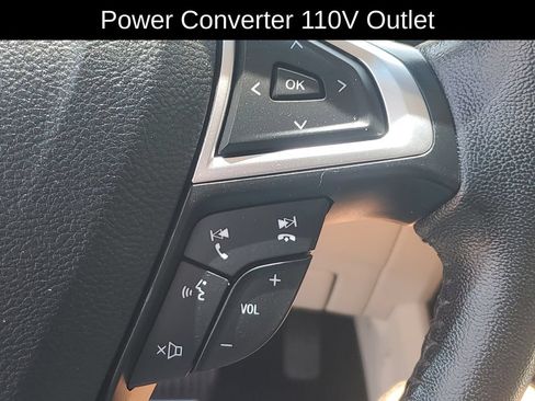 Used 2016 Ford Edge Titanium w/ Technology Package AWD/4WD image 13