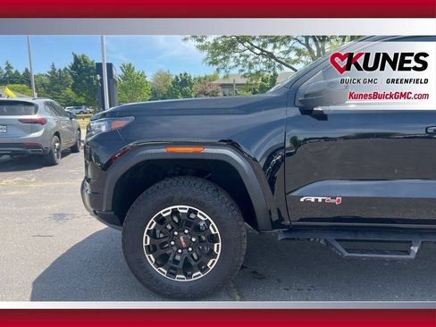 Used 2026 GMC Canyon AT4 w/ Technology Plus Package AWD/4WD image 15