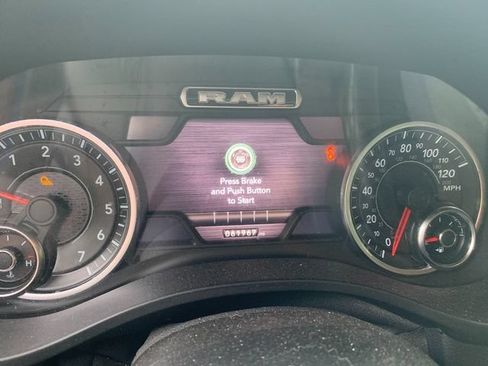 Used 2020 RAM 1500 Big Horn AWD/4WD image 10