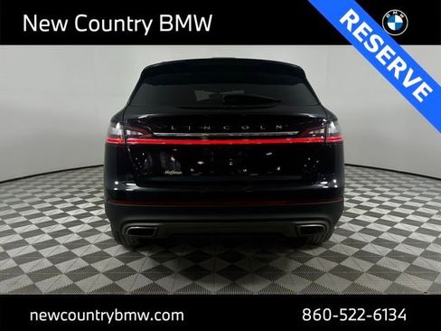 Used 2022 Lincoln Nautilus Reserve image 6