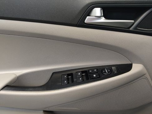 Used 2020 Hyundai Tucson Value FWD image 27