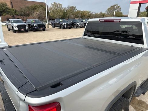 Used 2022 Chevrolet Silverado 2500 Custom w/ Custom Convenience Package image 6