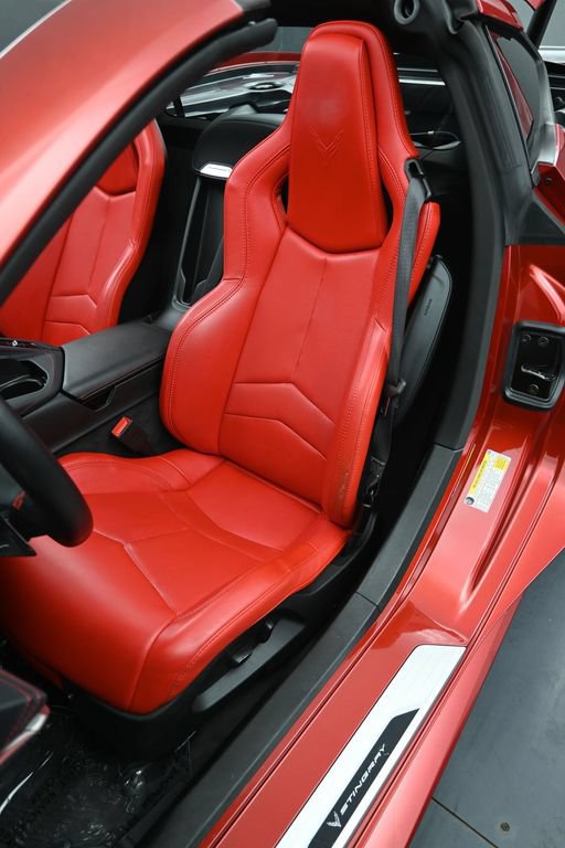 Used 2024 Chevrolet Corvette Stingray Coupe RWD image 18