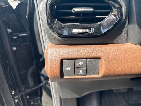 Used 2025 Honda Pilot Elite image 17