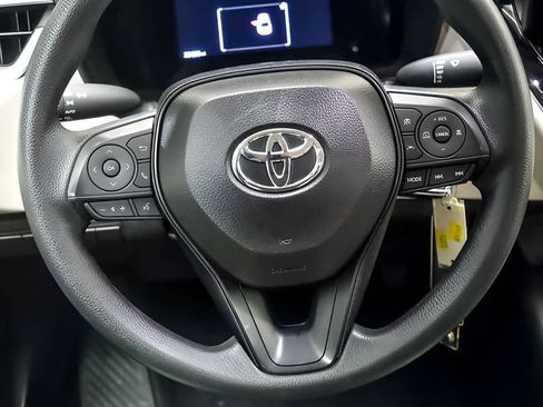Used 2026 Toyota Corolla LE FWD image 14