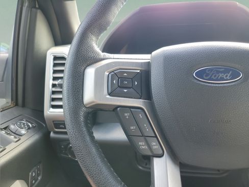 Used 2016 Ford F150 Platinum w/ Equipment Group 701A Luxury AWD/4WD image 21