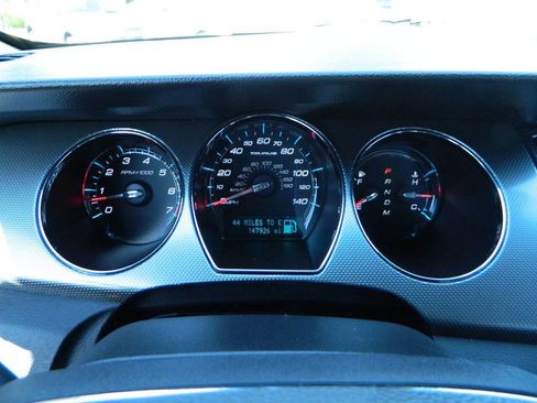 Used 2012 Ford Taurus SEL image 18