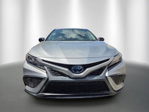 Used 2022 Toyota Camry SE w/ Convenience Package FWD image 8