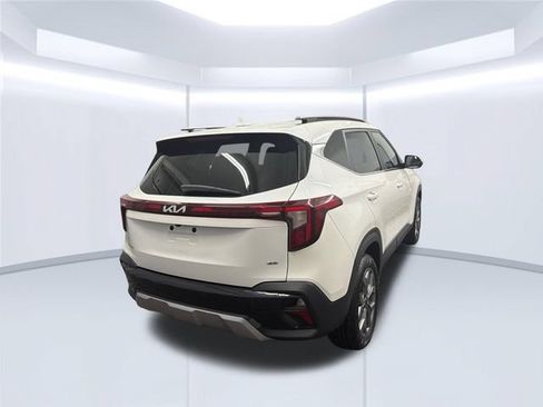 Certified 2024 Kia Seltos S AWD/4WD image 6