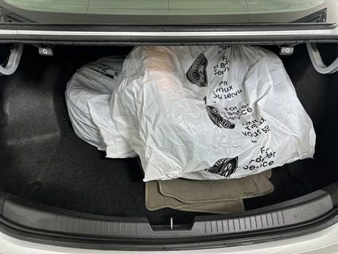 Used 2020 Chevrolet Malibu LT image 26