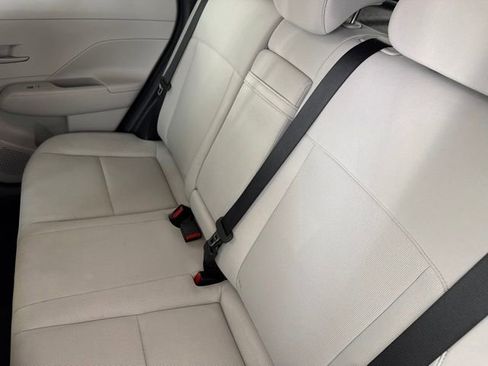 Used 2025 Hyundai Kona SEL FWD image 29