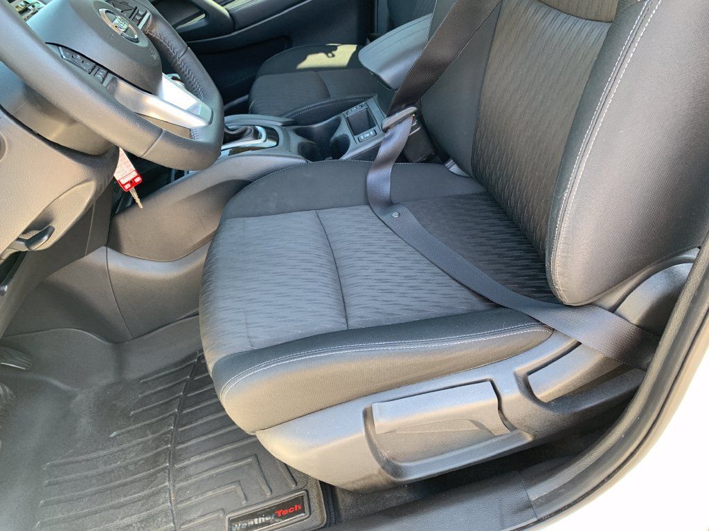 Used 2019 Nissan Rogue S w/ Special Edition Package FWD image 27