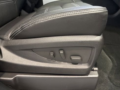 Used 2016 GMC Yukon Denali w/ Open Road Package image 13