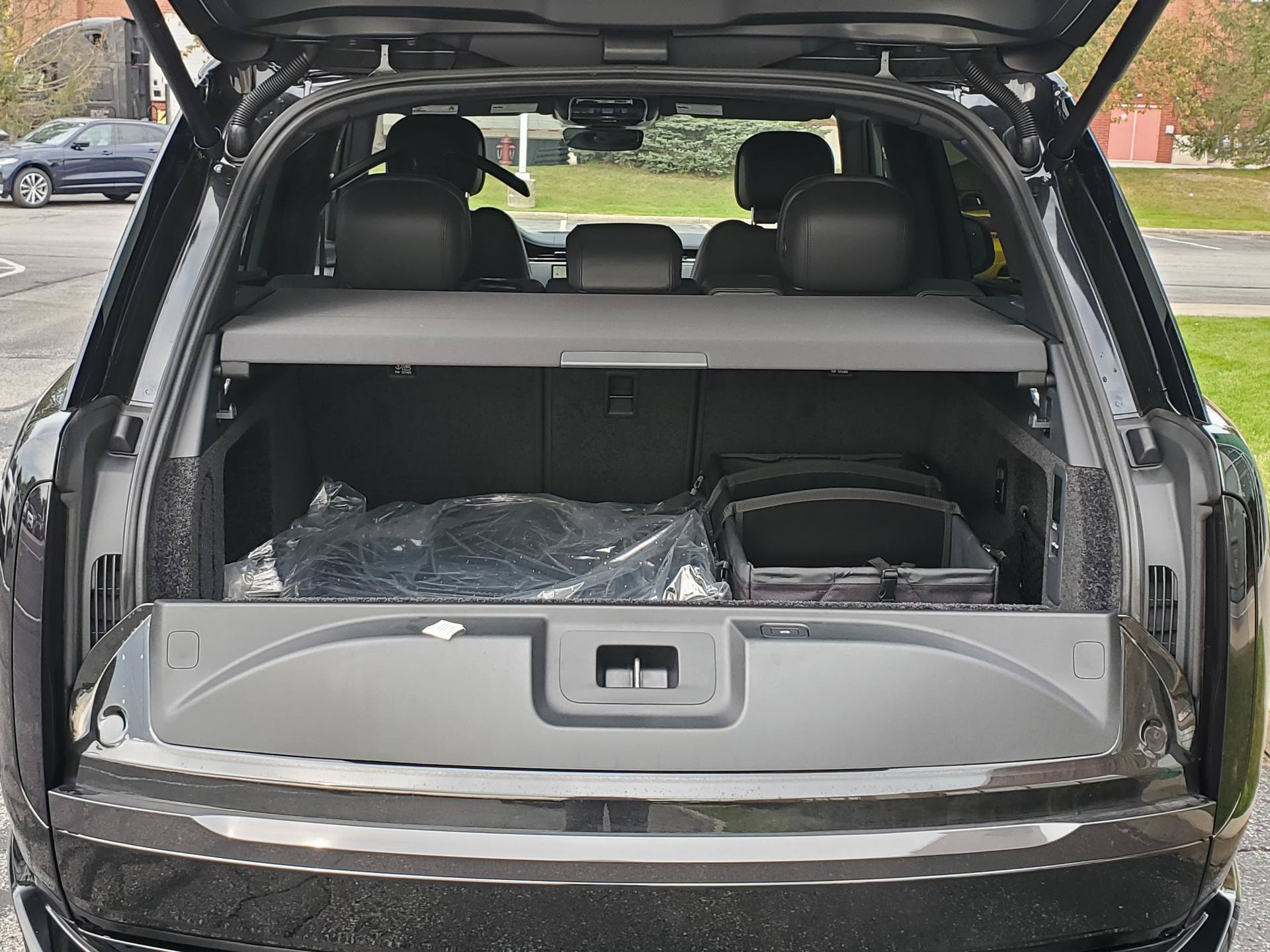 New 2027 Land Rover Range Rover SE AWD/4WD image 7