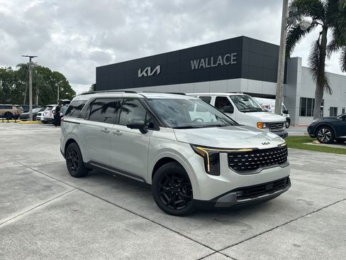 New 2026 Kia Carnival SX Prestige FWD image 1