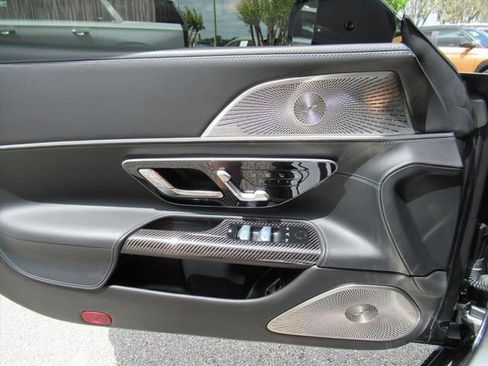 Used 2022 Mercedes-Benz SL 63 AMG 4MATIC image 16