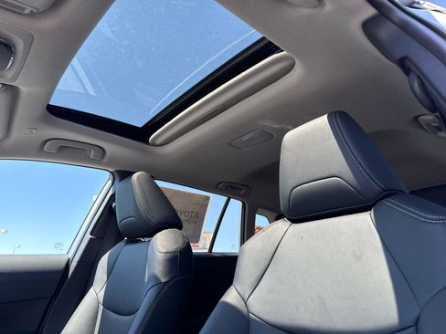 Used 2026 Toyota Corolla Cross XLE w/ Convenience Package image 25