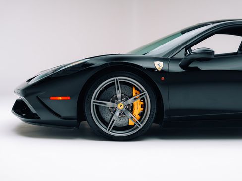 Used 2015 Ferrari 458 Speciale Coupe image 19
