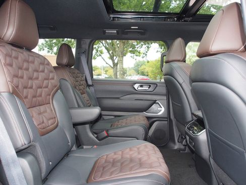 New 2026 Nissan Armada Platinum image 14