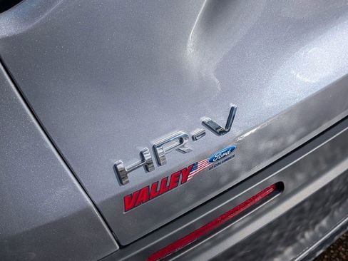 Used 2025 Honda HR-V LX image 12