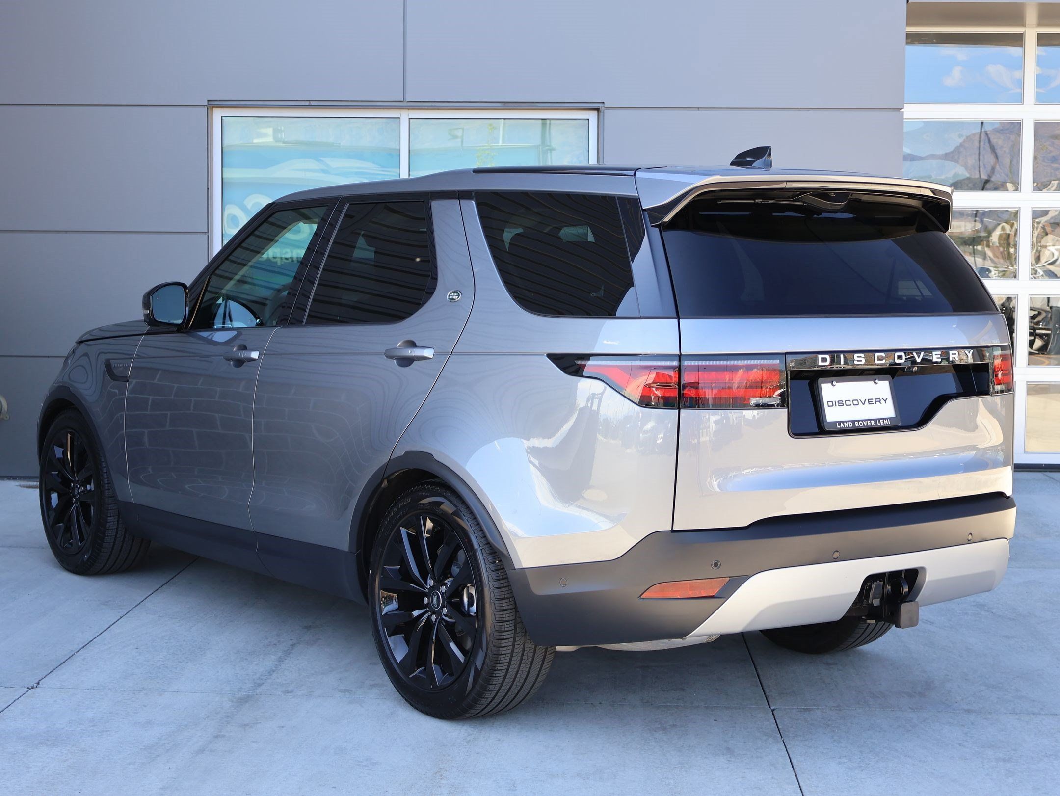 Used 2026 Land Rover Discovery S AWD/4WD image 10