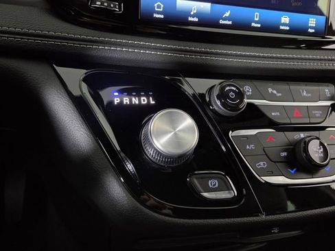 New 2026 Chrysler Pacifica Select image 22