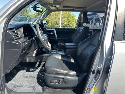 Used 2018 Toyota 4Runner Limited image 14
