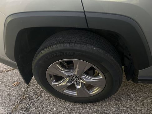 Used 2022 Toyota RAV4 XLE image 14