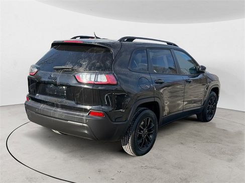 Used 2023 Jeep Cherokee Altitude Lux image 5