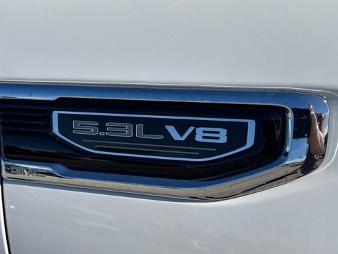Used 2025 GMC Sierra 1500 SLT RWD image 12