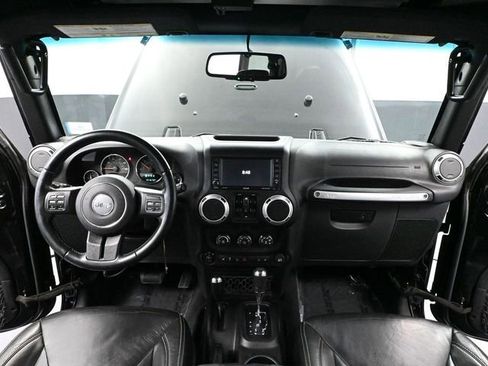 Used 2016 Jeep Wrangler Unlimited Sahara w/ Max Tow Package image 25