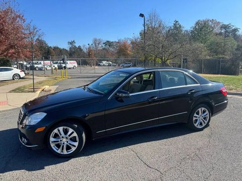 Used 2010 Mercedes-Benz E 350 4MATIC Sedan image 37