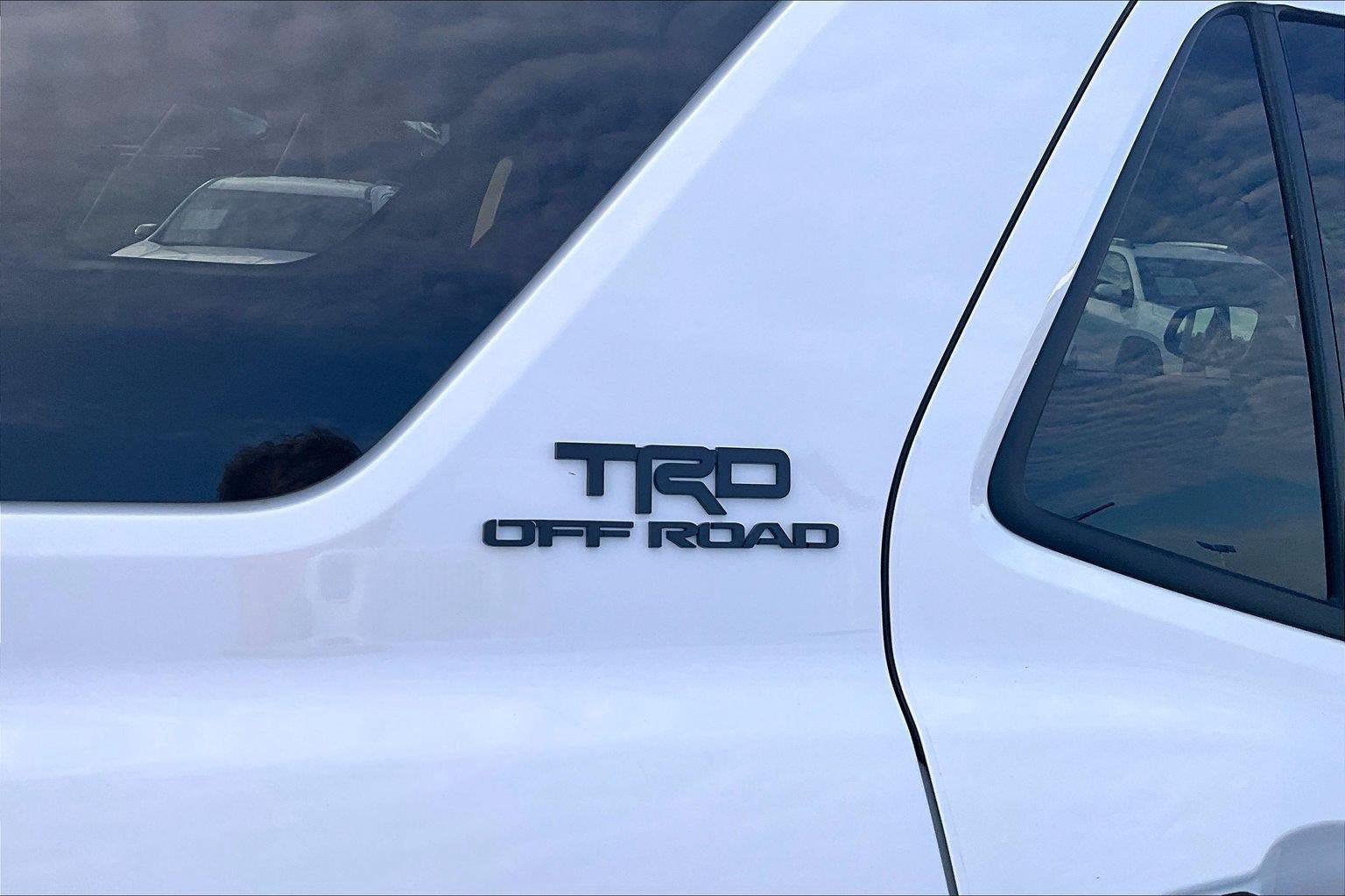Used 2026 Toyota 4Runner TRD Off-Road Premium AWD/4WD image 8