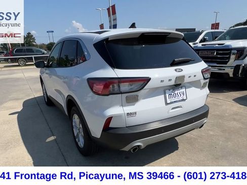Used 2021 Ford Escape SE image 8