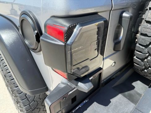 Used 2020 Jeep Wrangler Unlimited Sport S image 71