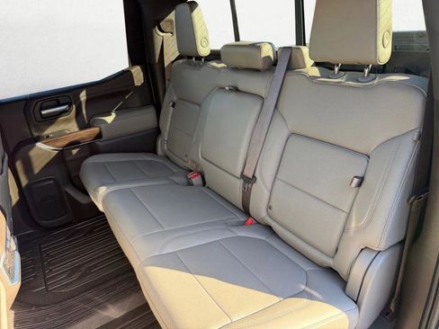 Used 2019 GMC Sierra 1500 SLT image 33