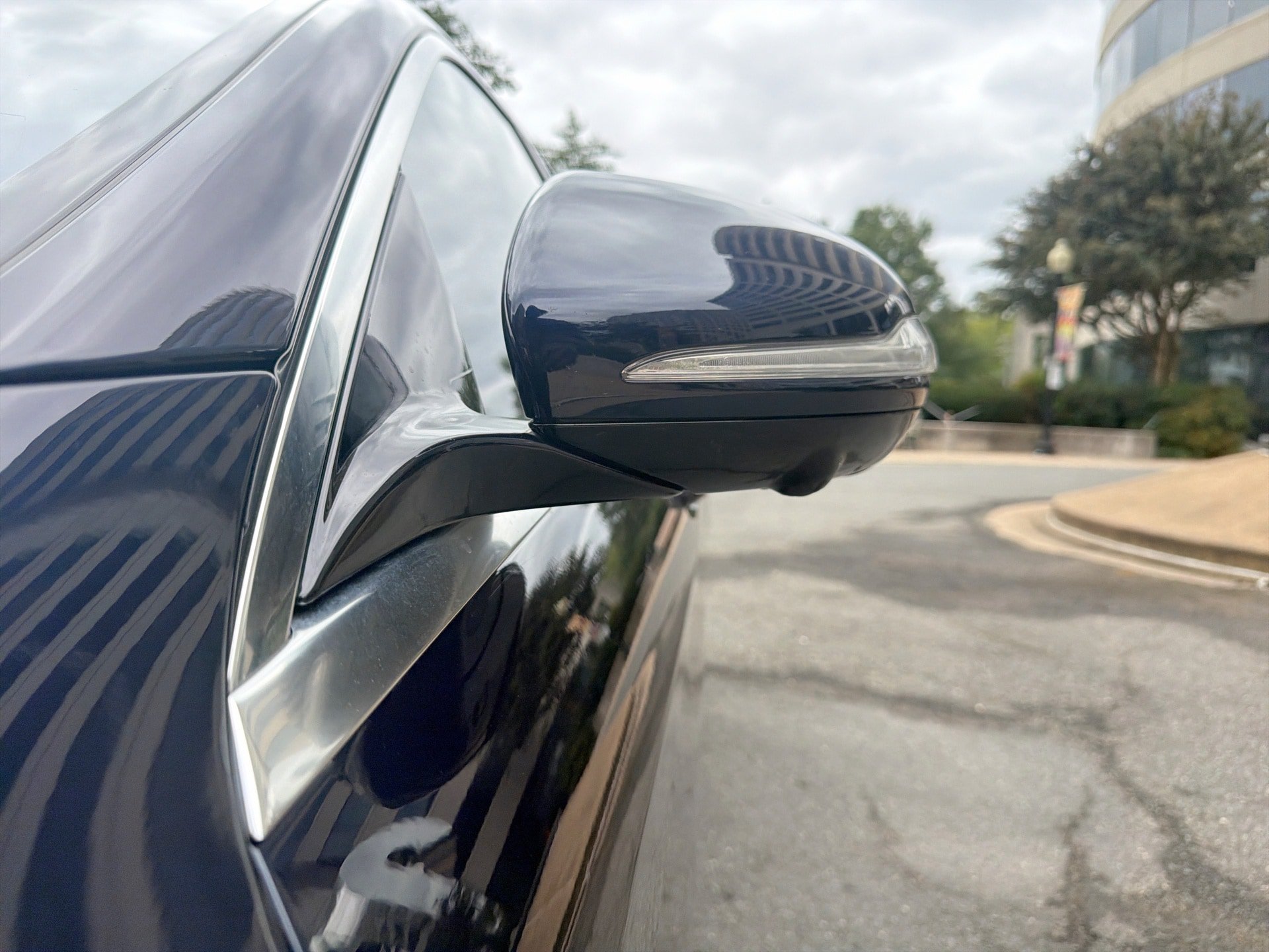 Used 2020 Mercedes-Benz S 560 4MATIC Sedan image 45