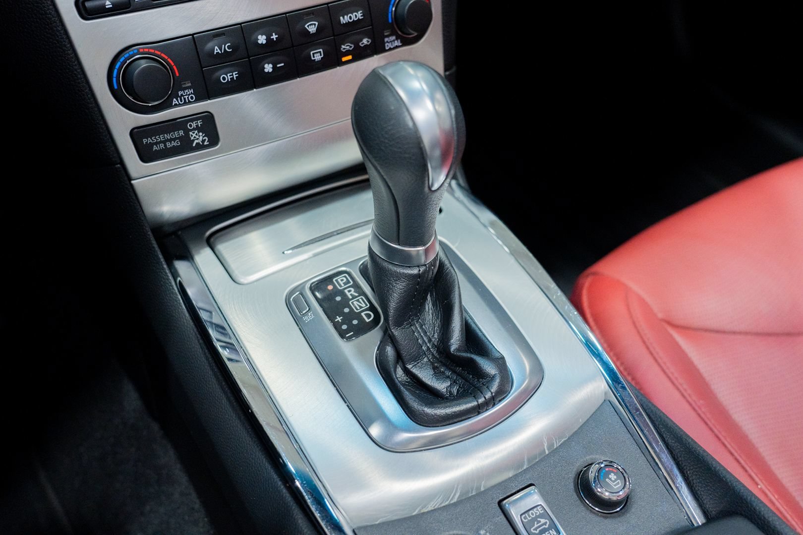 Used 2013 INFINITI G37 IPL RWD image 37