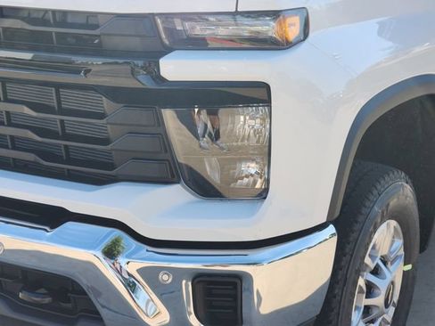 New 2026 Chevrolet Silverado 2500 W/T w/ WT/CX Safety Package AWD/4WD image 17