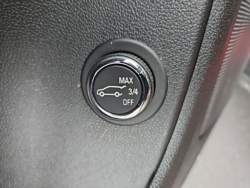 Used 2023 Chevrolet Blazer LT w/ Convenience Package image 11