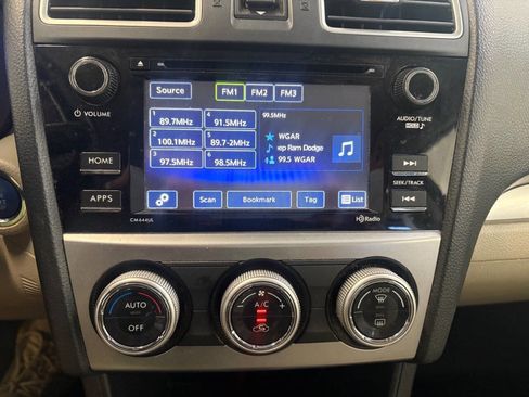 Used 2015 Subaru Crosstrek 2.0i Premium image 16