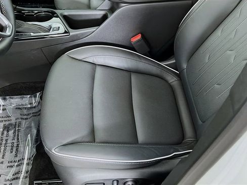 Certified 2024 Buick Encore GX Avenir w/ Avenir Technology Package image 18