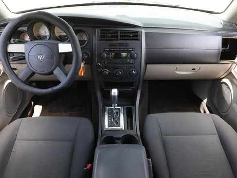 Used 2007 Dodge Charger RWD image 2
