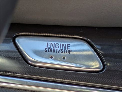 Used 2024 Buick Enclave Premium image 29