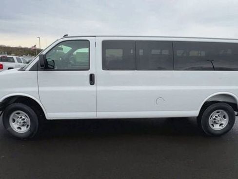 New 2026 Chevrolet Express 3500 LS RWD image 5