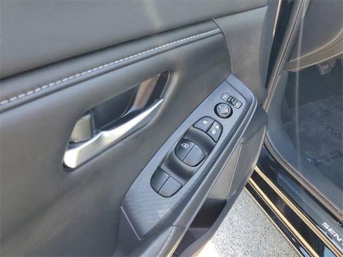 Used 2022 Nissan Sentra SV w/ Trunk Package image 9