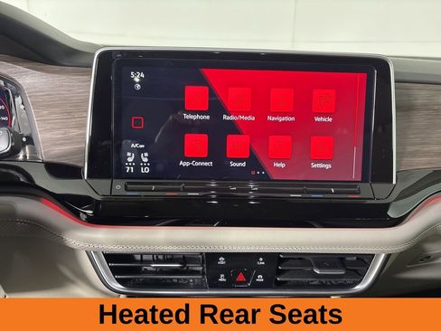 Used 2024 Volkswagen Atlas SEL Premium R-Line image 15